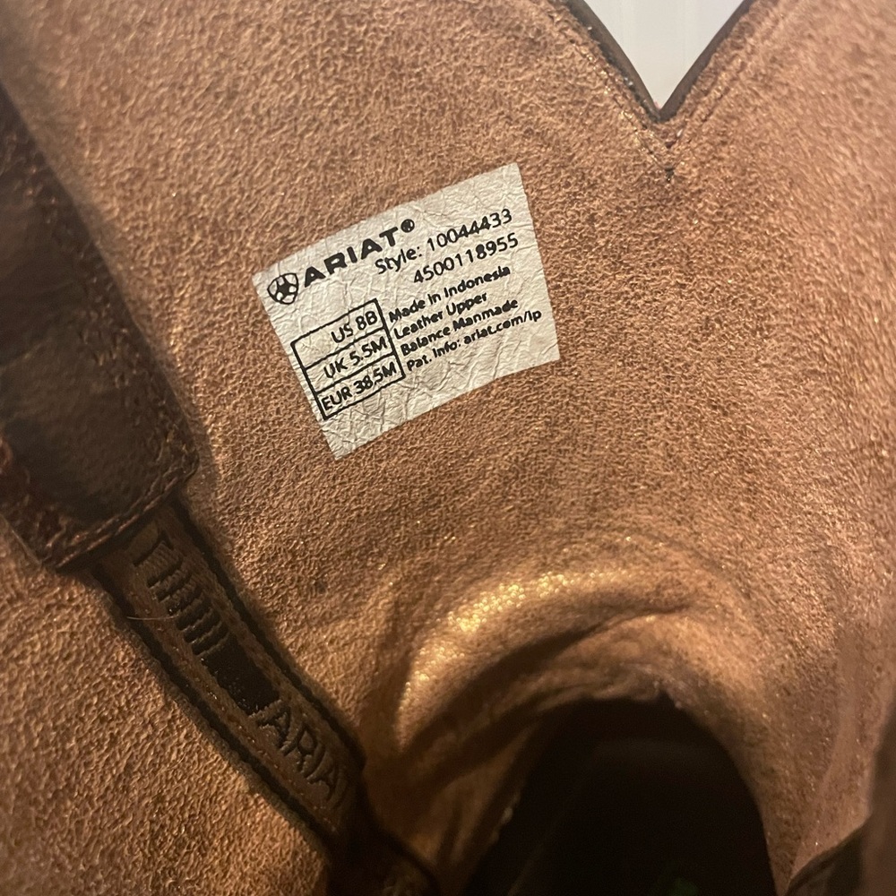 Ariat boots - Picture 3 of 5